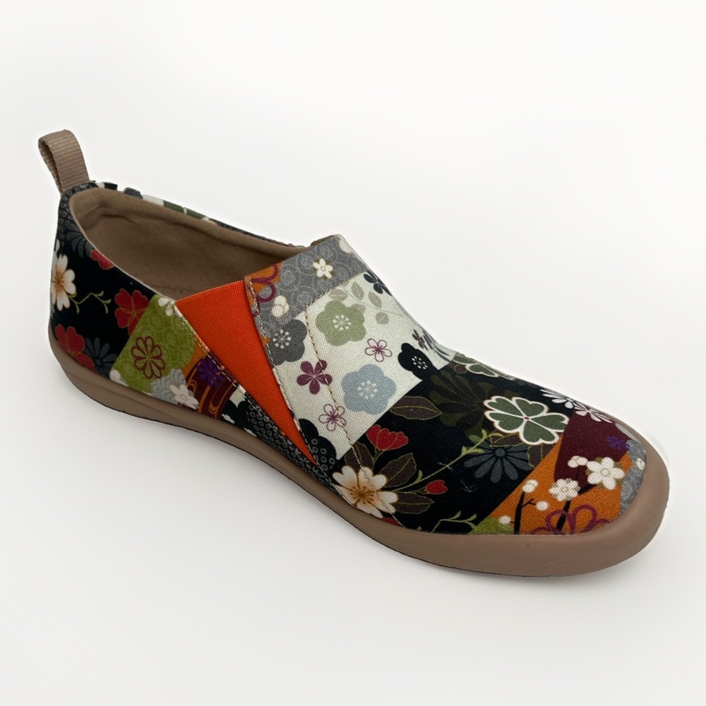 UIN Hana Toledo Womens  Size 8 Floral Slip On Shoes Loafers